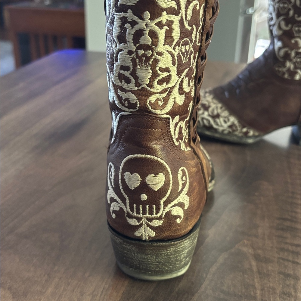 Old Gringo brown cream cowboy boots size 6.5. Never worn - Picture 4 of 8